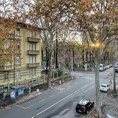 Un Balcone Sul Centro Storico Apartment Reggio Emilia Exterior photo